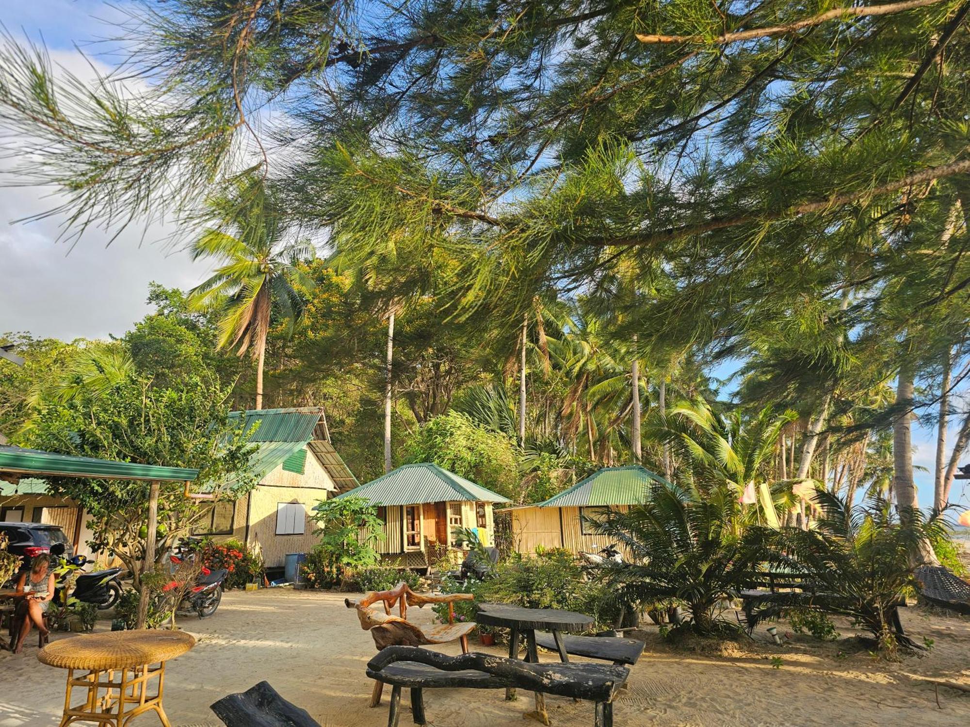 Floresitas Beach Resort El Nido Bagian luar foto