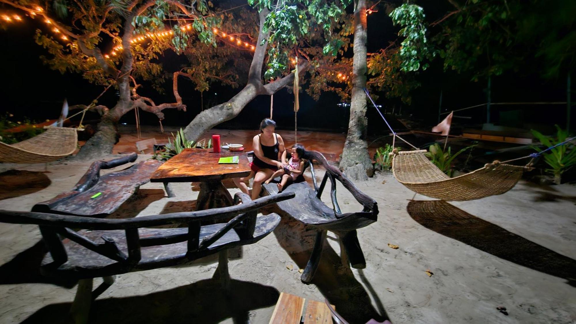 Floresitas Beach Resort El Nido Bagian luar foto